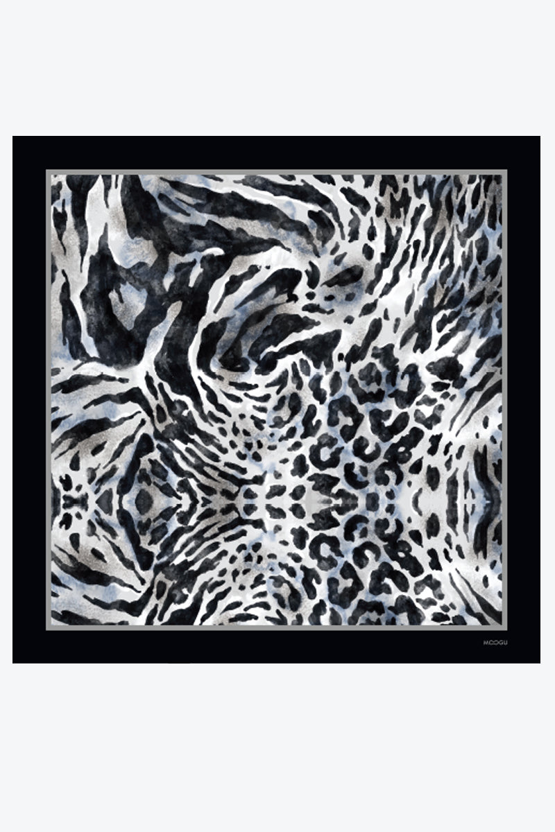 Esarfa_01.jpg Wild Allure Scarf - Image 1