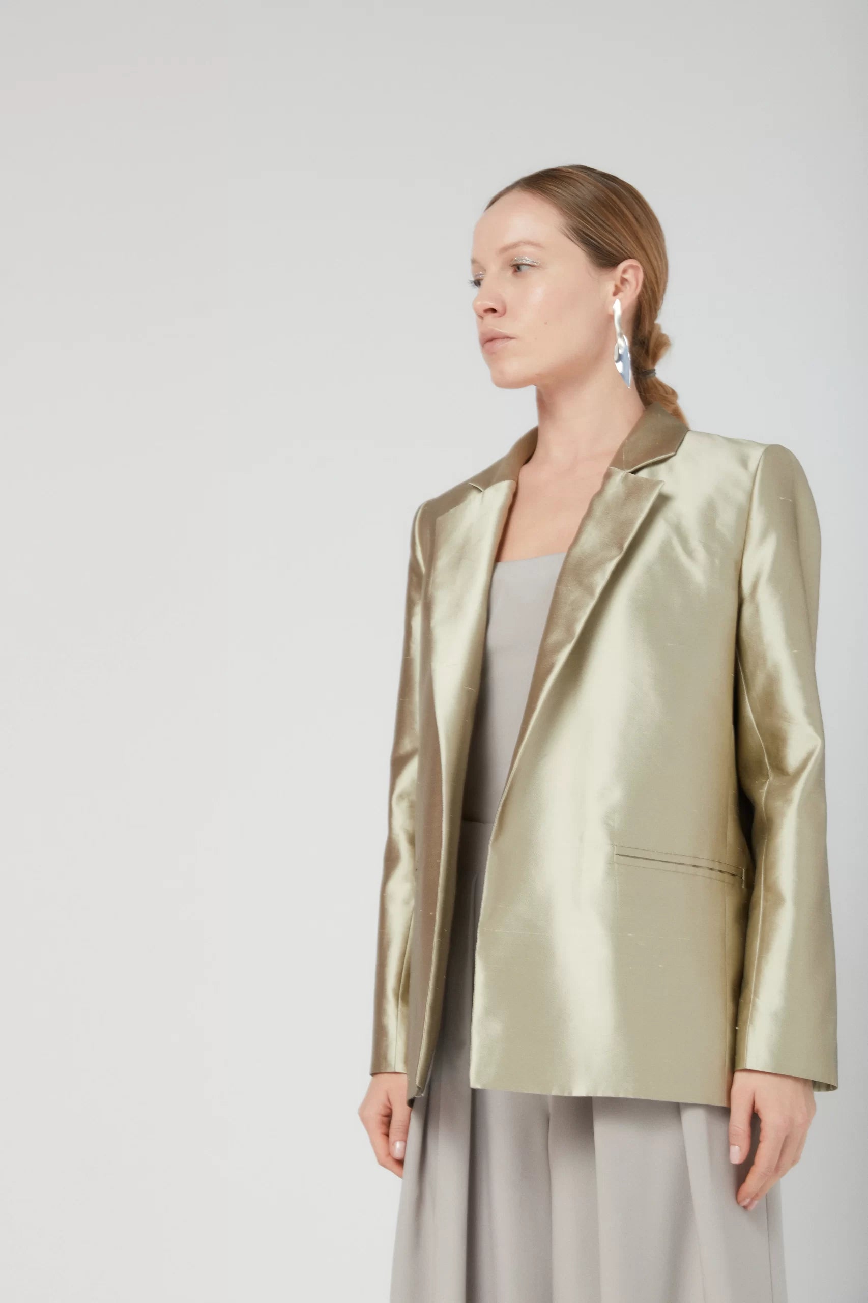 Ipanomi-lookbook-20-scaled-1.jpg Elegant silk shantung blazer, long, gold - Image 1