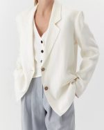 Elegant oversized linen jacket, long, white - Image 3