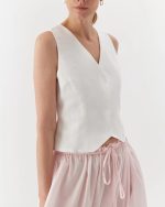Elegant hemp waistcoat, short, white - Image 3