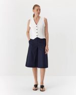 Stylish short navy blue organic cotton trousers - Image 2