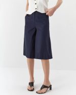 Stylish short navy blue organic cotton trousers - Image 3