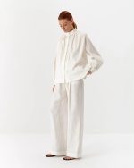 Elegant white organic cotton shirt