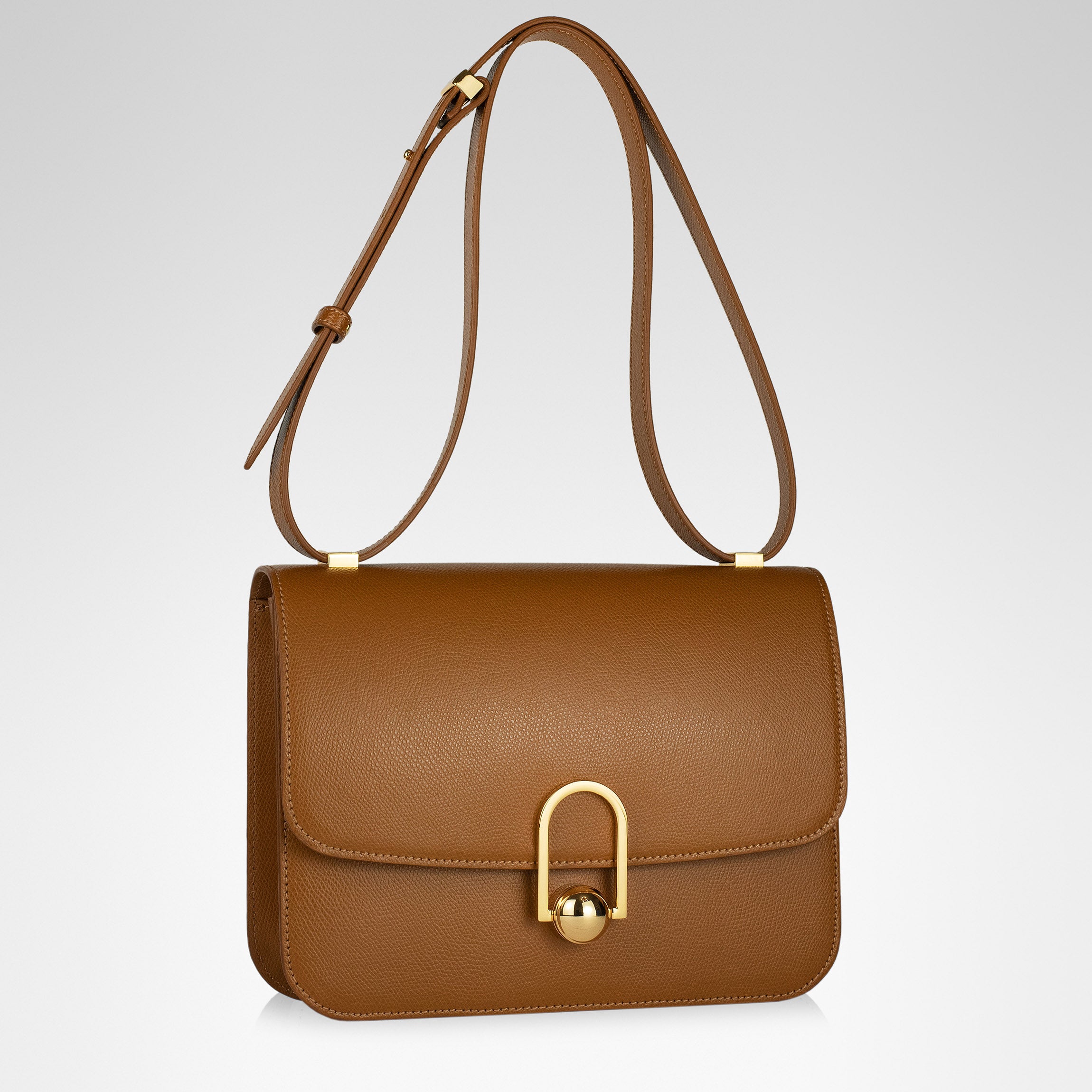 MaestosoEonCognac_af3a8c21-b350-45c5-bb38-59eee2fa1414.jpg EON - Cognac - Image 1