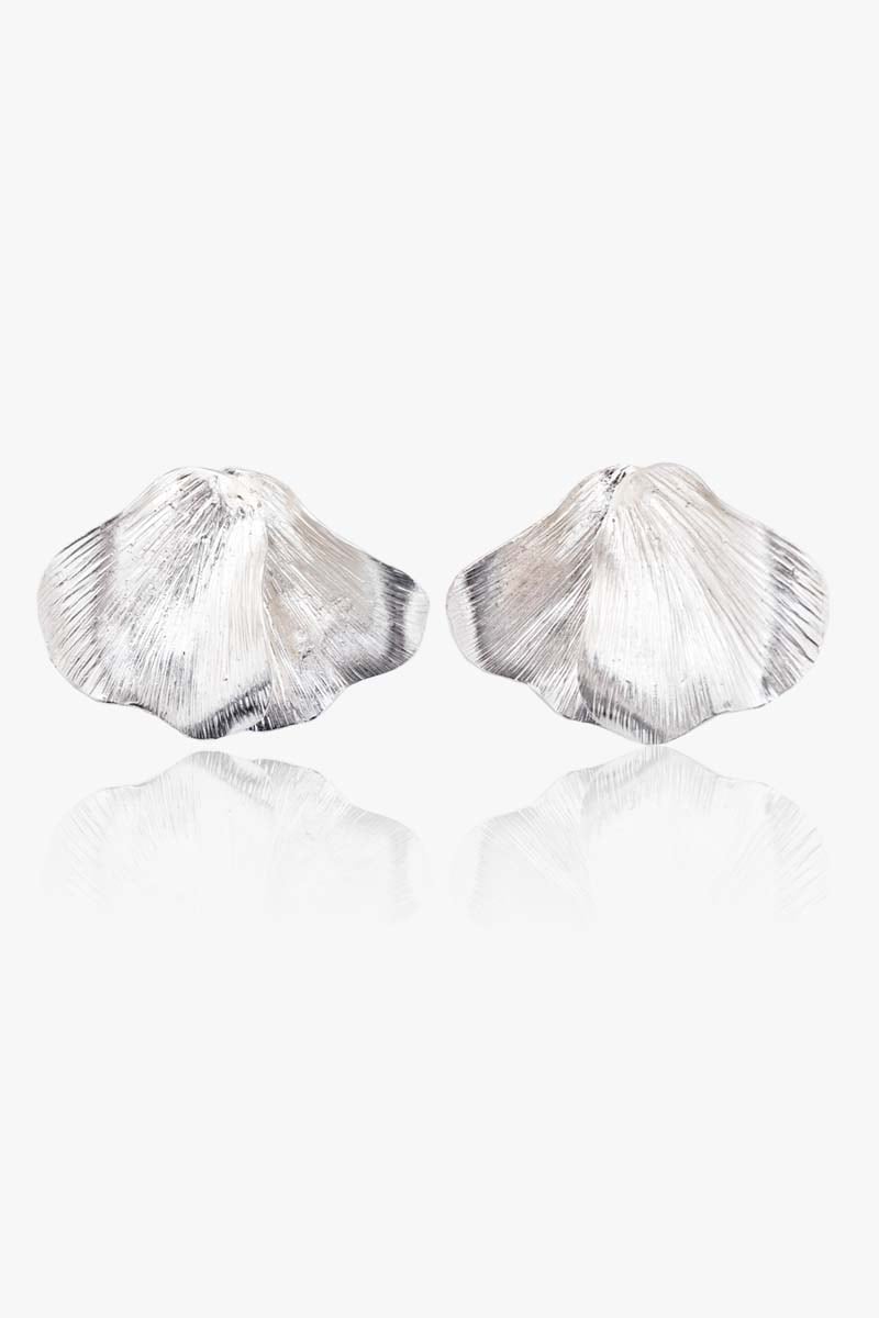o95PXO3FgP_CerceiFan.jpg Fan Earrings - Image 1