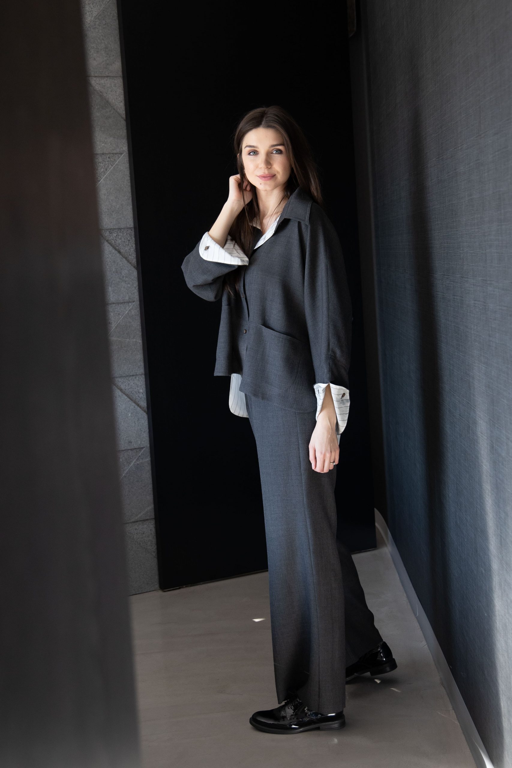 ANDR3130-scaled-1.jpg Flat White Suit - Image 1