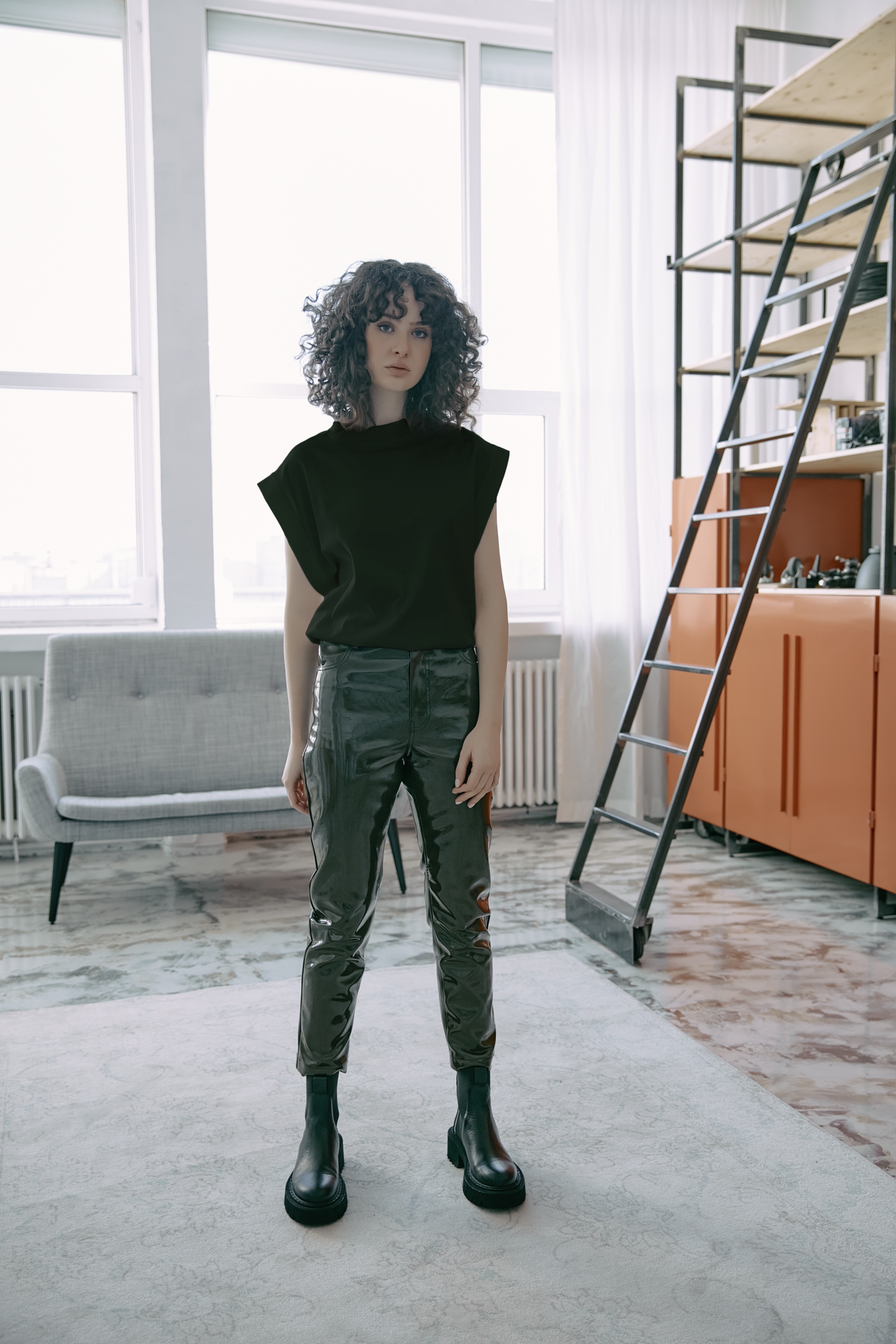 Parlor_3-11-21_0709-black.jpg FANCY TOP BLACK - Image 1