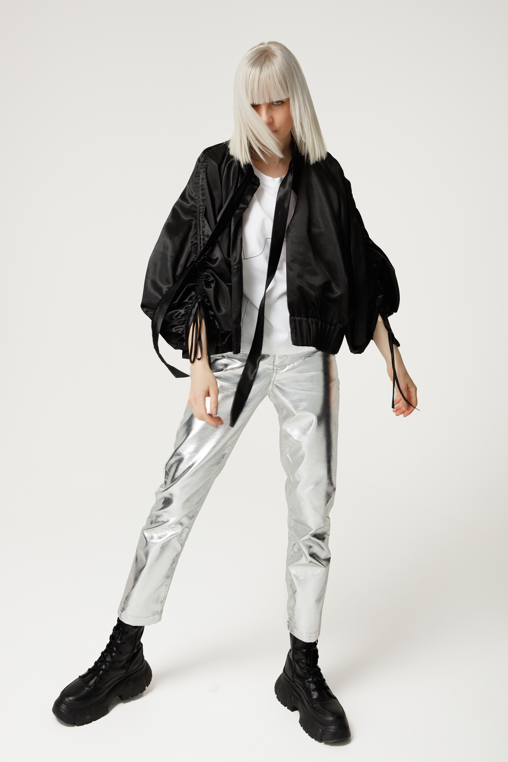 parlor_web2_21-144.jpg SMILE JACKET - Image 1